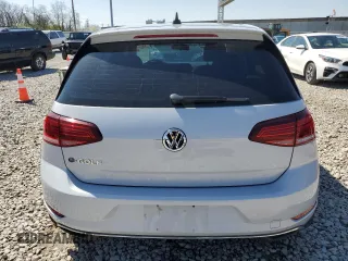 2019 Volkswagen Golf SE z VIN WVWKR7AU6KW902659, wystawiony jako Copart lot #51210155 z przebiegiem 53 017 mil mil oraz Szkoda całkowita • Salvage title. Historia ofert i sprzedaży dostępna na DreamBid. Obrazek 6.
