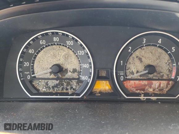 2002 BMW 7 Series 745i with VIN WBAGL63462DP54424, listed as a Copart auction lot 85921814 with Not Provided miles and Clean Title. Bid and sale history available at DreamBid. Image 9.