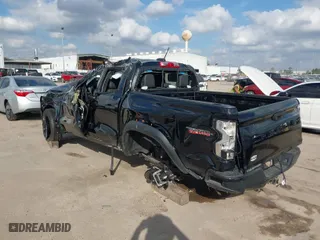 2024 Chevrolet Colorado 4WD Trail Boss with VIN 1GCPTEEK2R1271131, listed as a IAAI auction lot 41487197 with 1 mi miles. Bid and sale history available at carsss.com. Image 3.