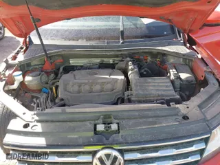 2019 Volkswagen Tiguan S with VIN 3VV1B7AX8KM113120, listed as a IAAI auction lot 41789099 with 124,355 mi miles. Bid and sale history available at carsss.com. Image 10.