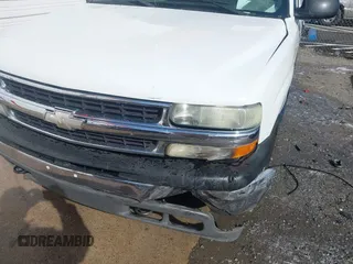 2003 Chevrolet Tahoe LS with VIN 1GNEK13Z63J161362, listed as a IAAI auction lot 41640270 with 241,882 mi miles. Bid and sale history available at carsss.com. Image 6.