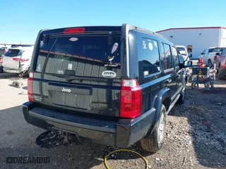 2006 Jeep Commander with VIN 1J8HG48N66C174256, listed as a IAAI auction lot 41652107 with 106,966 mi miles. Bid and sale history available at carsss.com. Image 4.