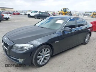 2012 BMW 5 Series 528i z VIN WBAXG5C52CDW24312, wystawiony jako IAAI lot #42083257 z przebiegiem 94 798 mil mil oraz . Historia ofert i sprzedaży dostępna na DreamBid. Obrazek 2.
