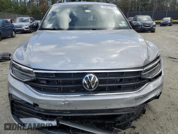 2024 Volkswagen Tiguan SE R-Line Black with VIN 3VVCB7AXXRM129869, listed as a Copart auction lot 53387585 with 8,563 mi miles and Salvage title. Bid and sale history available at DreamBid. Image 5.