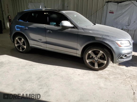 2014 Audi SQ5 Premium Plus with VIN WA1CGAFP8EA059733, listed as a Copart auction lot 75615774 with 152,621 mi miles and Clean Title. Bid and sale history available at carsss.com. Image 4.