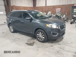 2017 Kia Sorento LX with VIN 5XYPGDA38HG250523, listed as a IAAI auction lot 41965678 with 100,794 mi miles. Bid and sale history available at carsss.com. Image 1.