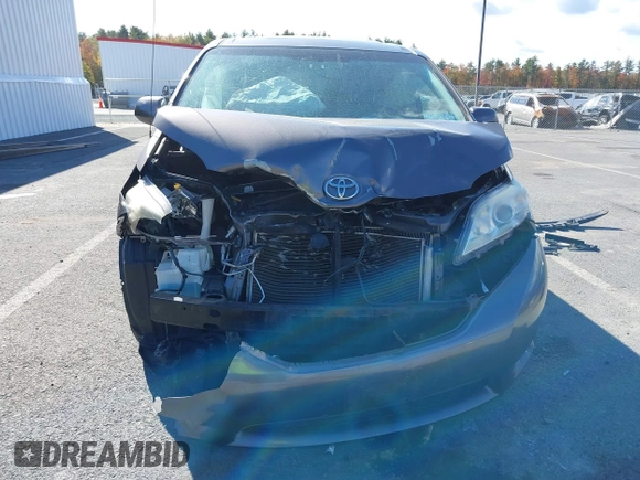 2014 Toyota Sienna XLE with VIN 5TDYK3DC1ES472036, listed as a IAAI auction lot 40546573 with 134,907 mi miles and . Bid and sale history available at DreamBid. Image 13.