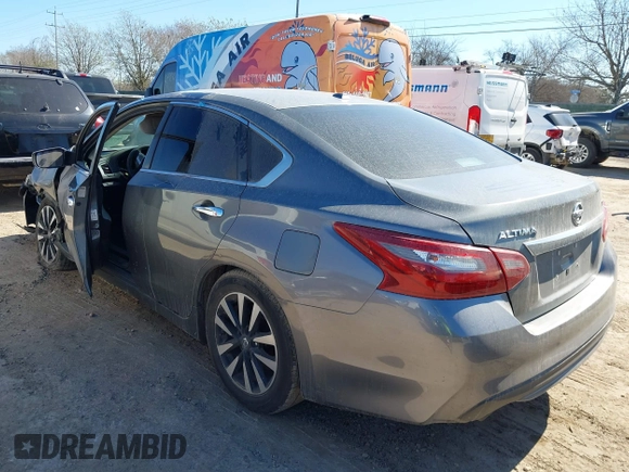 2018 Nissan Altima SV with VIN 1N4AL3AP5JC210429, listed as a IAAI auction lot 38777447 with 129,319 mi miles and . Bid and sale history available at DreamBid. Image 3.