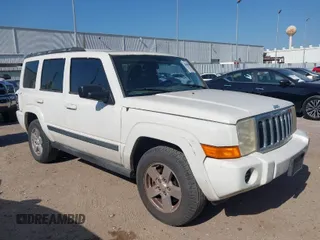 2007 Jeep Commander Sport with VIN 1J8HH48K07C587312, listed as a IAAI auction lot 42004278 with 208,390 mi miles. Bid and sale history available at carsss.com. Image 1.
