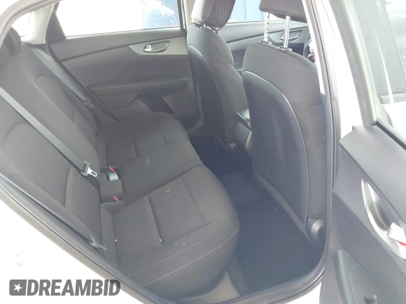 2021 Kia Forte LXS with VIN 3KPF24AD8ME338790, listed as a IAAI auction lot 42547558 with 58,308 mi miles and . Bid and sale history available at DreamBid. Image 8.