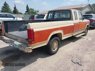 1983 Ford F-150 with VIN 1FTEX15Y5DKA31809, listed as a IAAI auction lot 42719603 with 19,240 mi miles and . Bid and sale history available at DreamBid. Image 4.