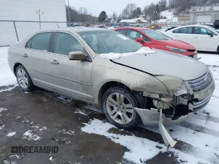 2009 Ford Fusion SEL with VIN 3FAHP08ZX9R107528, listed as a IAAI auction lot 41634988 with 113,352 mi miles. Bid and sale history available at carsss.com. Image 1.