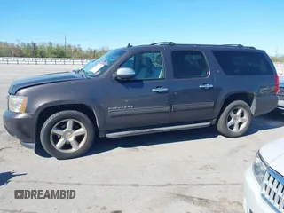 2011 Chevrolet Suburban LT with VIN 1GNSCJE03BR255374, listed as a IAAI auction lot 41826513 with 279,698 mi miles. Bid and sale history available at carsss.com. Image 14.