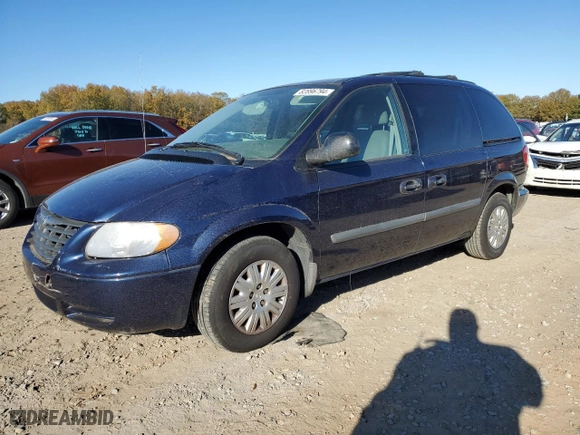2006 Chrysler Town & Country SWB with VIN 1A4GP45R76B669995, listed as a Copart auction lot 82896794 with 87,934 mi miles and Salvage Title. Bid and sale history available at carsss.com. Image 1.