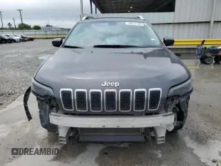 2019 Jeep Cherokee Latitude Plus с VIN 1C4PJLLB9KD186823, выставлен на аукционе Copart как лот 56421145 с пробегом 175 542 миль миль и Списание • Salvage title. История ставок и продаж доступна на DreamBid. Изображение 5.
