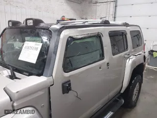 2006 Hummer H3 with VIN 5GTDN136868261615, listed as a IAAI auction lot 41835198 with 79,902 mi miles. Bid and sale history available at carsss.com. Image 6.