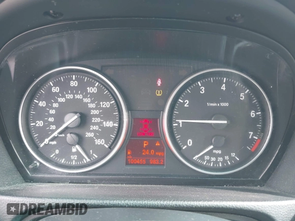 2011 BMW 3 Series 328i with VIN WBAPH5C50BA441956, listed as a IAAI auction lot 41903593 with 100,455 mi miles and . Bid and sale history available at carsss.com. Image 7.
