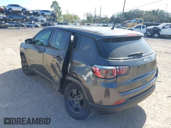 2018 Jeep Compass Sport with VIN 3C4NJCAB9JT133381, listed as a IAAI auction lot 41720816 with 26,584 mi miles. Bid and sale history available at carsss.com. Image 3.
