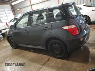2006 Scion xA z VIN JTKKT604865005909, wystawiony jako Copart lot #56465415 z przebiegiem 137 601 mil mil oraz Czysty tytuł • Clean title. Historia ofert i sprzedaży dostępna na DreamBid. Obrazek 2.