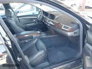 2008 BMW 7 Series 750Li with VIN WBAHN835X8DT83280, listed as a IAAI auction lot 41735528 with 103,464 mi miles. Bid and sale history available at carsss.com. Image 5.