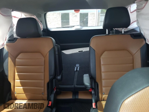 2019 Volkswagen Atlas SEL Premium z VIN 1V2NR2CAXKC620253, wystawiony jako Copart lot #56583635 z przebiegiem 57 734 mil mil oraz Szkoda całkowita • Salvage title. Historia ofert i sprzedaży dostępna na DreamBid. Obrazek 10.