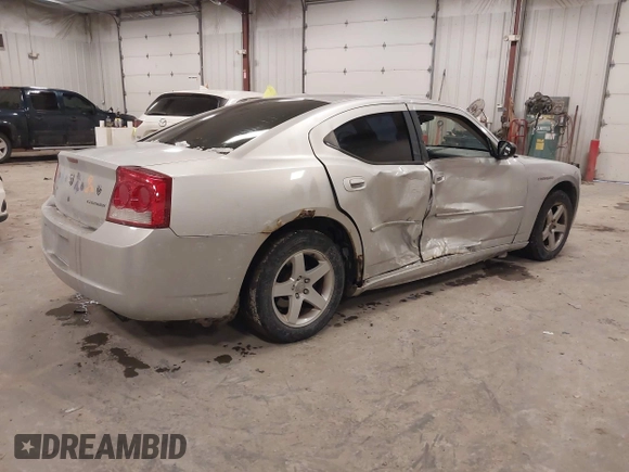 2009 Dodge Charger SE with VIN 2B3KA43V19H609614, listed as a IAAI auction lot 41515678 with 195,787 mi miles. Bid and sale history available at carsss.com. Image 4.