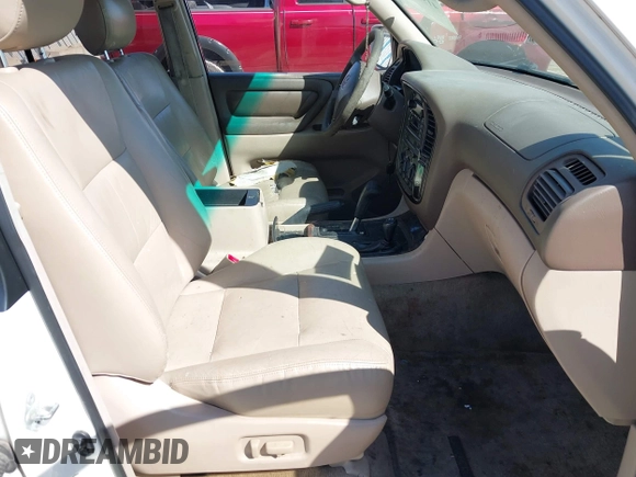 2000 Toyota Land Cruiser z VIN JT3HT05J5Y0126396, wystawiony jako IAAI lot #41986185 z przebiegiem 201 156 mil mil oraz . Historia ofert i sprzedaży dostępna na DreamBid. Obrazek 5.