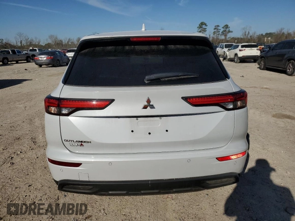 2024 Mitsubishi Outlander ES z VIN JA4J3UA84RZ080459, wystawiony jako Copart lot #47475125 z przebiegiem 21 066 mil mil oraz Szkoda całkowita • Salvage title. Historia ofert i sprzedaży dostępna na DreamBid. Obrazek 6.