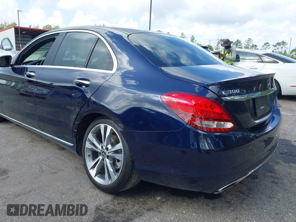 2018 Mercedes-Benz C 300 with VIN WDDWF4JB2JR345906, listed as a IAAI auction lot 41933916 with 56,290 mi miles and . Bid and sale history available at carsss.com. Image 6.