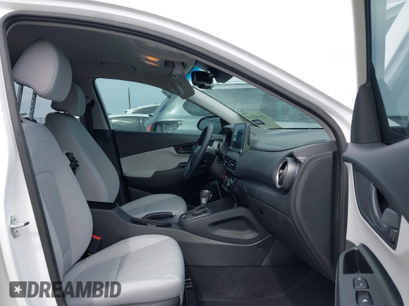 2022 Hyundai Kona SEL with VIN KM8K62AB8NU758652, listed as a IAAI auction lot 41692410 with 10,732 mi miles. Bid and sale history available at carsss.com. Image 5.