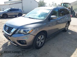 2019 Nissan Pathfinder S with VIN 5N1DR2MN0KC606551, listed as a IAAI auction lot 41883904 with 40,804 mi miles and . Bid and sale history available at DreamBid. Image 2.