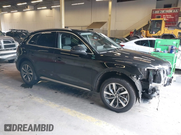 2021 Audi Q5 Premium with VIN WA1AAAFY4M2055723, listed as a IAAI auction lot 41563115 with 40,564 mi miles. Bid and sale history available at carsss.com. Image 1.