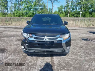 2018 Mitsubishi Outlander SE with VIN JA4AD3A34JZ055450, listed as a IAAI auction lot 42269912 with 85,013 mi miles and . Bid and sale history available at DreamBid. Image 12.