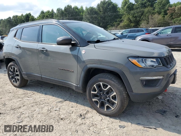 2020 Jeep Compass Trailhawk z VIN 3C4NJDDB4LT106769, wystawiony jako Copart lot #63082475 z przebiegiem 82 390 mil mil oraz Szkoda całkowita • Salvage title. Historia ofert i sprzedaży dostępna na DreamBid. Obrazek 4.