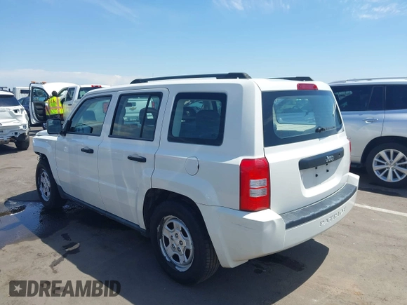 2008 Jeep Patriot Sport with VIN 1J8FT28098D722050, listed as a IAAI auction lot 42173974 with 125,343 mi miles and . Bid and sale history available at DreamBid. Image 3.