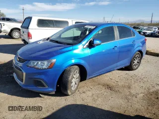 2019 Chevrolet Sonic LT z VIN 1G1JD5SB7K4117437, wystawiony jako Copart lot #44551625 z przebiegiem 100 055 mil mil oraz Szkoda całkowita • Salvage title. Historia ofert i sprzedaży dostępna na DreamBid. Obrazek 1.