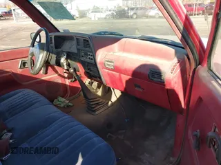 1991 Ford Ranger XLT z VIN 1FTCR10A7MUD73309, wystawiony jako IAAI lot #41342704 z przebiegiem 64 946 mil mil oraz . Historia ofert i sprzedaży dostępna na DreamBid. Obrazek 5.