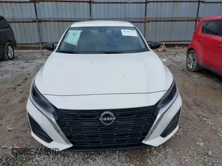 2024 Nissan Altima 2.5 S with VIN 1N4BL4BV4RN405882, listed as a IAAI auction lot 41686316 with 1,893 mi miles. Bid and sale history available at carsss.com. Image 12.
