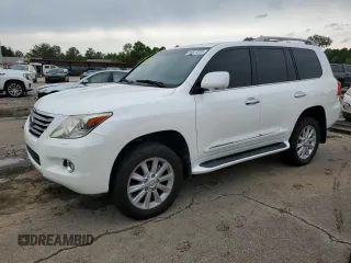 2008 Lexus LX 570 z VIN JTJHY00W184007931, wystawiony jako Copart lot #55671555 z przebiegiem 198 474 mil mil oraz Szkoda całkowita • Salvage title. Historia ofert i sprzedaży dostępna na DreamBid. Obrazek 1.