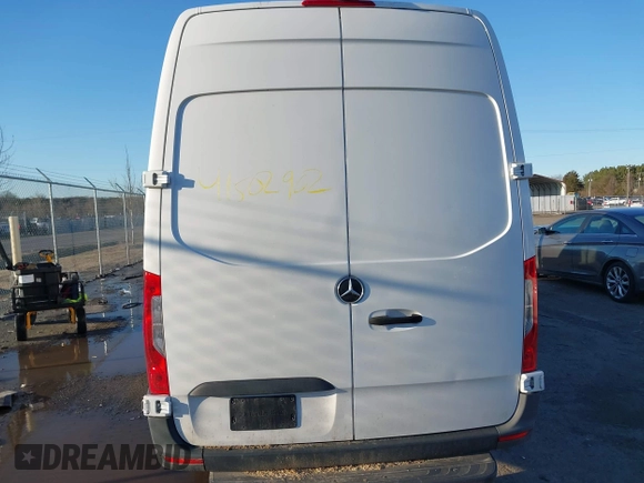 2020 Mercedes-Benz Sprinter Cargo with VIN W1W4ECHY6LT036958, listed as a IAAI auction lot 41502902 with 196,218 mi miles. Bid and sale history available at carsss.com. Image 16.