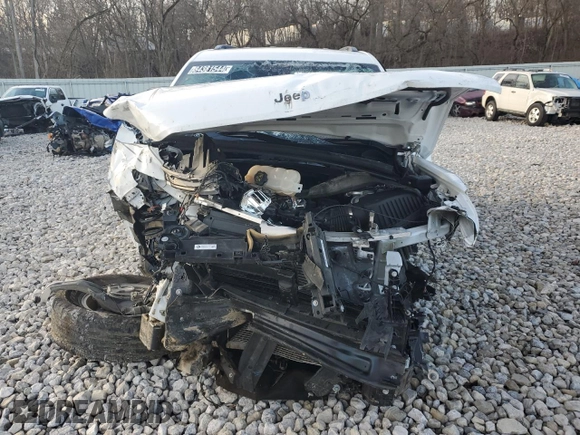 2023 Jeep Grand Cherokee Altitude z VIN 1C4RJGAG3PC535003, wystawiony jako Copart lot #84381544 z przebiegiem Nie podano mil oraz Czysty tytuł • Clean title. Historia ofert i sprzedaży dostępna na DreamBid. Obrazek 5.