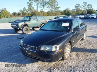 2005 Volvo S80 with VIN YV1TS592051395169, listed as a IAAI auction lot 41202944 with 187,072 mi miles. Bid and sale history available at carsss.com. Image 17.