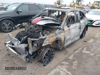 2024 Audi Q5 S line Premium z VIN WA1GAAFY9R2007121, wystawiony jako IAAI lot #41516916 z przebiegiem 15 mil mil oraz . Historia ofert i sprzedaży dostępna na DreamBid. Obrazek 2.