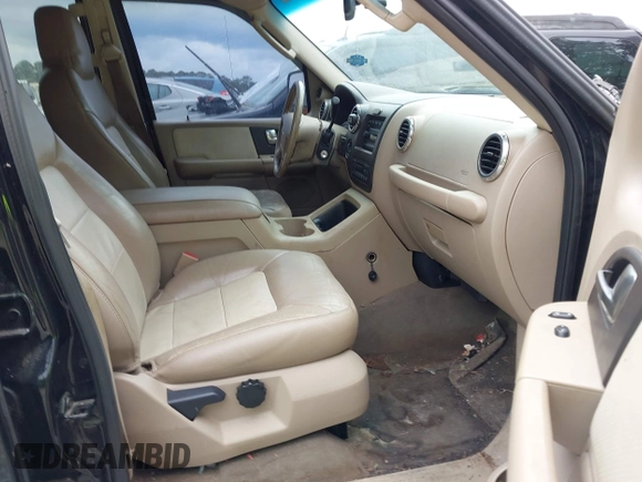 2003 Ford Expedition Eddie Bauer z VIN 1FMPU18L43LB20373, wystawiony jako IAAI lot #42398831 z przebiegiem 265 385 mil mil oraz . Historia ofert i sprzedaży dostępna na DreamBid. Obrazek 5.