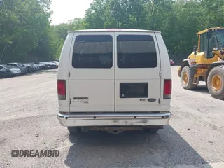 2010 Ford Econoline Passenger XL z VIN 1FBNE3BL3ADA77850, wystawiony jako IAAI lot #42320096 z przebiegiem 224 841 mil mil oraz . Historia ofert i sprzedaży dostępna na DreamBid. Obrazek 16.
