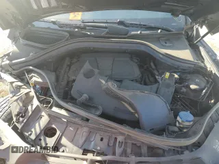 2015 Mercedes-Benz M 350 z VIN 4JGDA5JBXFA585101, wystawiony jako Copart lot #75952044 z przebiegiem Nie podano mil oraz Szkoda całkowita • Salvage title. Historia ofert i sprzedaży dostępna na DreamBid. Obrazek 12.
