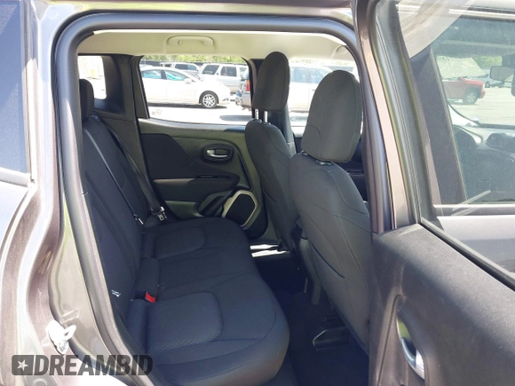 2017 Jeep Renegade Latitude with VIN ZACCJBBB1HPG02268, listed as a IAAI auction lot 41971890 with 69,806 mi miles. Bid and sale history available at carsss.com. Image 8.