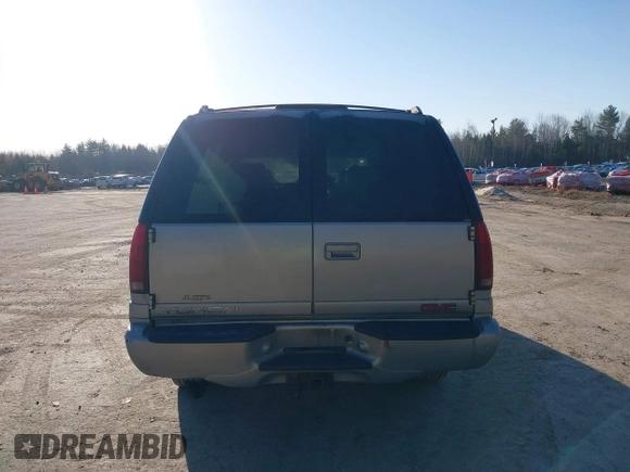 2000 GMC Denali with VIN 1GKEK13R7YR159609, listed as a IAAI auction lot 41828674 with 231,627 mi miles. Bid and sale history available at carsss.com. Image 15.