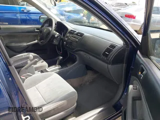 2004 Honda Civic LX with VIN 2HGES16594H583955, listed as a IAAI auction lot 41939041 with 204,308 mi miles. Bid and sale history available at carsss.com. Image 5.
