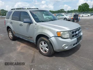 2008 Ford Escape XLT с VIN 1FMCU93148KE29129, выставлен на аукционе IAAI как лот 42506168 с пробегом 182 849 миль миль и . История ставок и продаж доступна на DreamBid. Изображение 1.